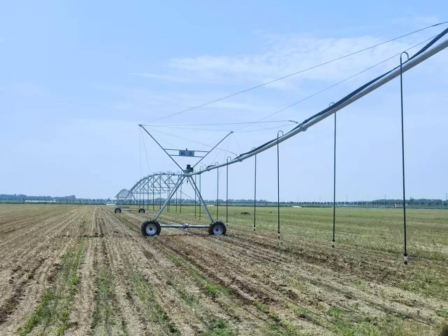 Matters related to the use and maintenance of agricultural sprinkler irrigation equipment