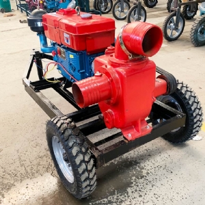 Agricultural small self-priming pump truck