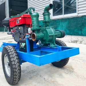 Agricultural multi-stage pump truck