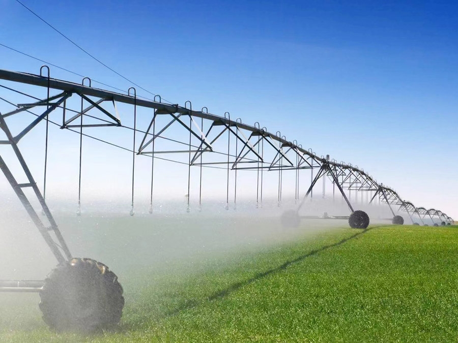 Lateral Moving Sprinkler Irrigation Machine